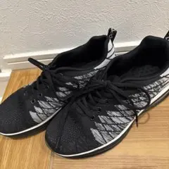 メッシュ素材 ブラック/ホワイト スニーカー