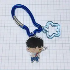 BTS JIN アクリルキーホルダー　魚型カラビナ付き