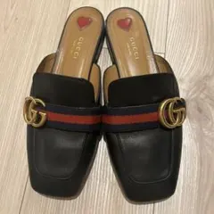 GUCCI ブラック ミュール GGロゴ