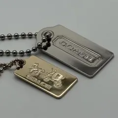 COACH コーチ 3連 ハングタグ バッグチャーム レザー - メルカリ