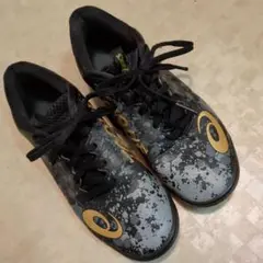 アシックス　フットサルシューズ