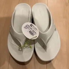 新品未使用　OOFOS ウーフォス OOriginal ウーオリジナル　グレーのサムネイル