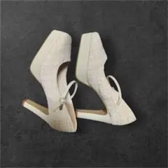 ESPERANZAアイボリー ストラップ付きパンプス 中ヒール