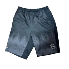 adidas ブラックショートパンツ グラデーション