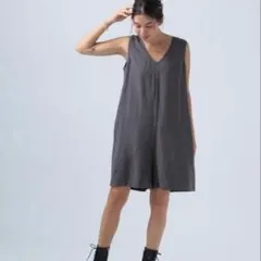 新品✨ベイフロー◎Vネックコンビネゾン　グレー　オールインワン　オーバーオールのサムネイル