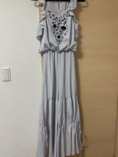 SNIDEL 刺繍フリルロングワンピース