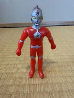 ウルトラマン フィギュア 1988年製 バンダイ 円谷プロ 昭和レトロ