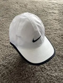 Nike ホワイトランニングキャップ