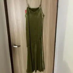 オリーブグリーン キャミソール ロングワンピース　ベロア ドレス