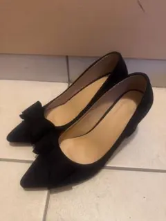 黒 リボン付き スエード調パンプス 中ヒール