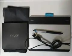 Wacom　intuos CTH480 ペンタブレット　箱あり　本体裏ふた難あり