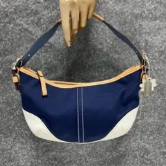大人気☆COACH☆ワンショルダーバッグ☆ソーホー☆革☆白☆キャンバス☆ネイビー