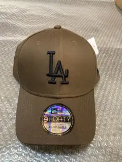 New Era LAロゴBrown色Black刺繍男女用キャップフリ➖サイズ