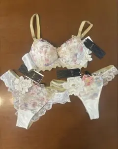 2025年最新】b70 サルートの人気アイテム - メルカリ