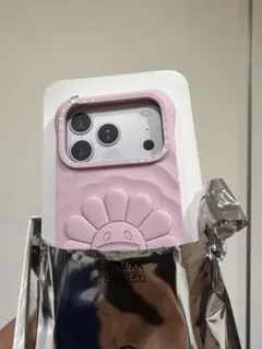 Murakami x Casetify 花デザインケース