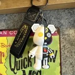 くまのキーホルダー