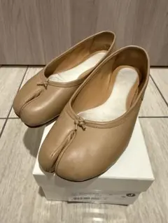 Maison Margiela 足袋 バレエシューズ ベージュ マルジェラ タビのサムネイル