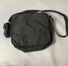 old UNIQLOブラックナイロンショルダーバッグ