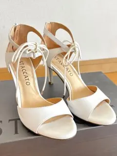STACCATO ホワイトオープントゥ 23.0のサムネイル