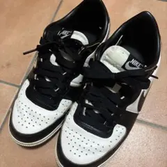Nike スニーカー ブラック/ホワイト