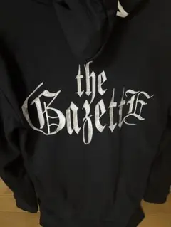 the GazettE ロゴパーカー　黒×黒　Mサイズ　新品未開封 Amazon.co.jp: the GazettE 19周年ロゴパーカー 白 : ファッション