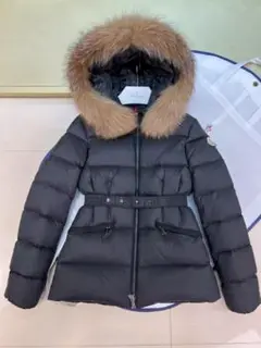 2025年最新】MONCLER ファーの人気アイテム - メルカリ