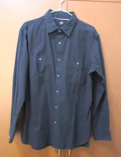 ユニクロ　ウォッシュワークシャツ（長袖）　黒　L