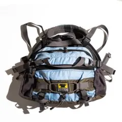 稀少カラー MOUNTAINSMITH ボディバッグ ウエストポーチ - メルカリ