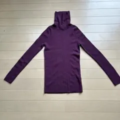 タートルネック 紫
