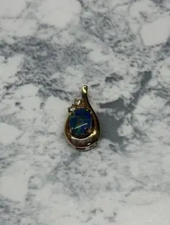 美品 トリプレットオパール ネックレス ペンダント アクセサリー ゴールドカラー
