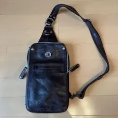 サコッシュ レザー ショルダーバッグ