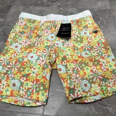 新品未使用ニューバランスゴルフ　フラワープリント　ハーフパンツ　サイズM 4