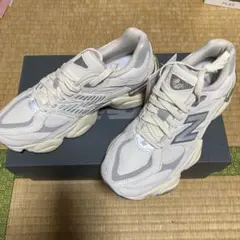 【新品未使用】New Balance 9060 ホワイト/グレー スニーカー