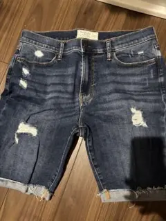 Abercrombie & Fitch ダメージデニムショートパンツ 33