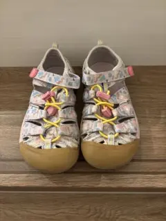 KEEN サンダル　19.5㎝