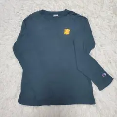 undefeated ロングTシャツ　チャンピオンコラボのサムネイル
