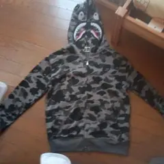 A Bathing Ape サメデザイン S しーんで買いました 値下げ可能です