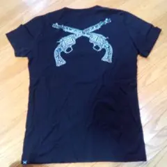 roar ロアー　二丁拳銃　メタル×スワロフスキー　装飾　ウール　マフラー roar ロアー Tシャツ スワロフスキー 二丁拳銃 クロスガン