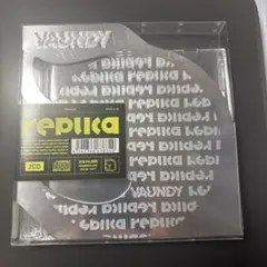 replica