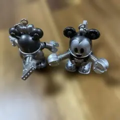 ディズニー ロボット キーホルダー 2個セット　希少　当時物 ディズニー ロボット キーホルダー 2個セット 希少 当時物 - メルカリ