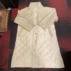アイボリー キルティングジャケット ハイネック