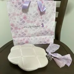 ジルスチュアート　クリスマスコフレ2023ポーチ