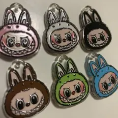 ラブブ アクリルチャーム