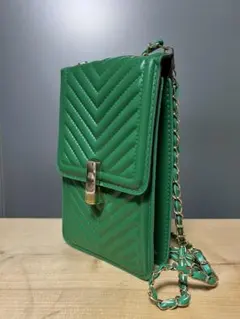 チェーン付きキルティングポシェット