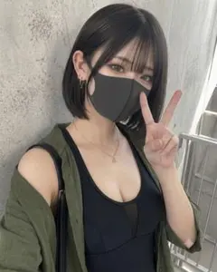 女性ポートレート写真 2枚セット