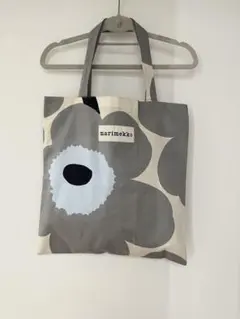 marimekko マリメッコ トートバッグ 花柄のサムネイル