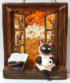 紅葉の景色とシャム猫さん　レリーフタイプのイラスト