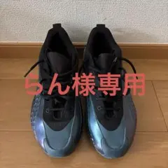adidasバスケットボールシューズ ブラック/グリーン メタリック