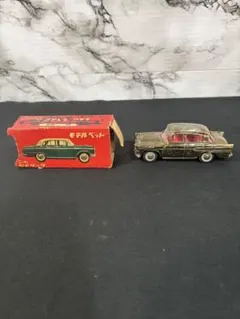 サクラペット ミニカー 赤 日産セドリックバン - メルカリ
