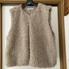 ユナイテッドアローズ　ボアベスト